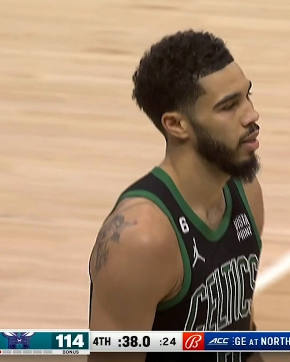 展现出的策 展现出的策