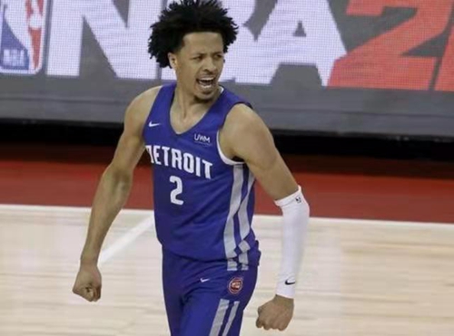 进攻压制的 进攻压制的